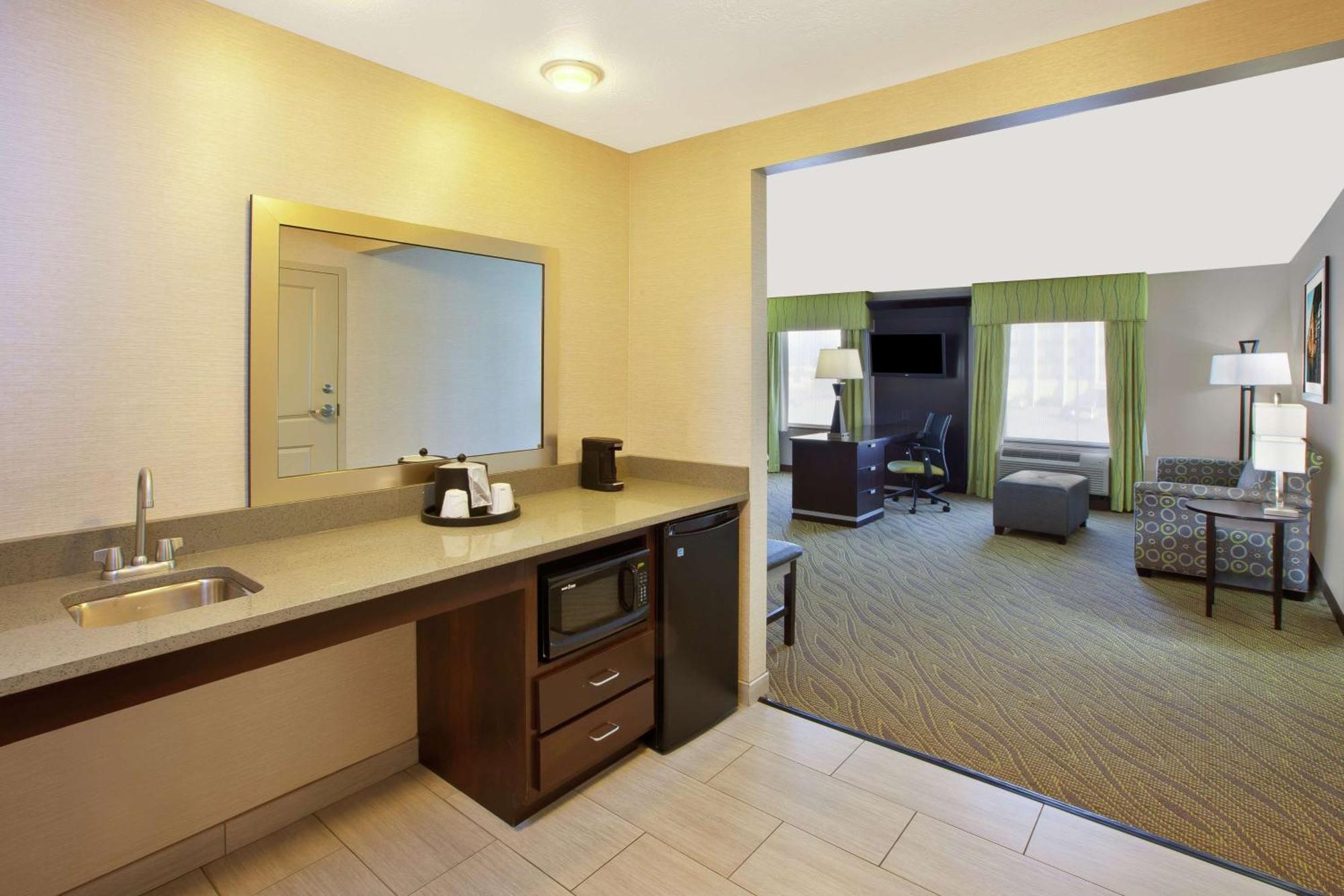 Hampton & - Hotel 3*