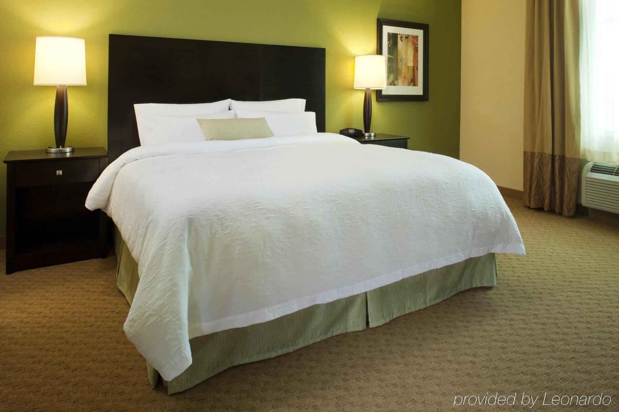 Hampton & - Hotel 3*